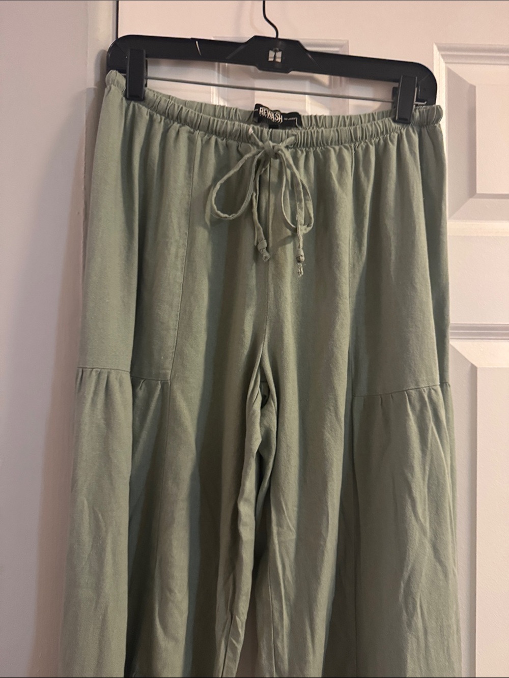 Light Sage Green Tiered Drawstring Pants - Picture 4 of 7